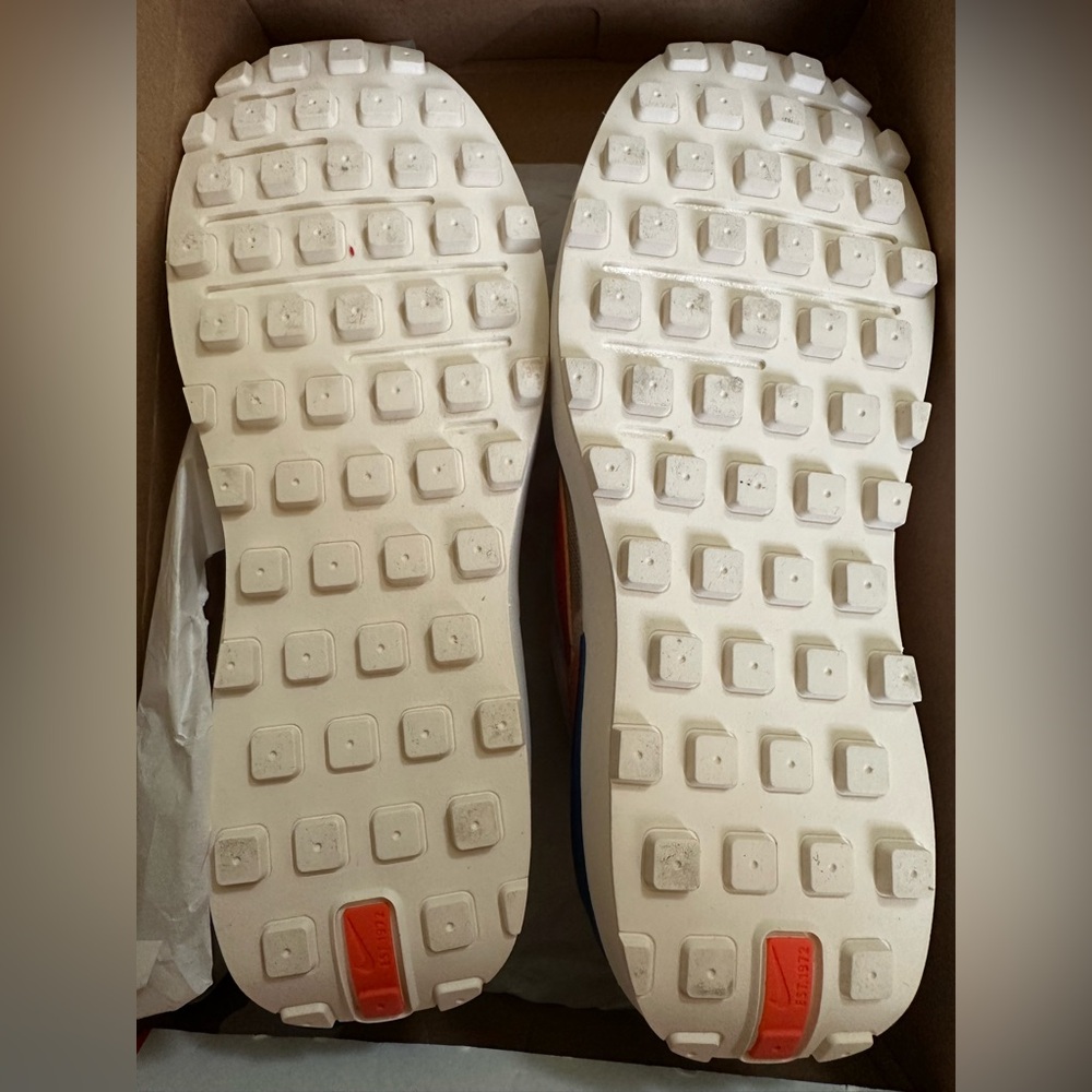 Nike Waffle One - Picture 2 of 4